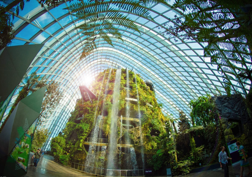 Top 5 Romantic Things to Do for Couples in Singapore