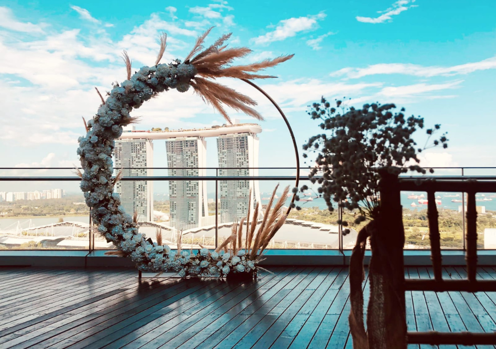 Circle Arch Wedding Backdrop with Pampas Grass